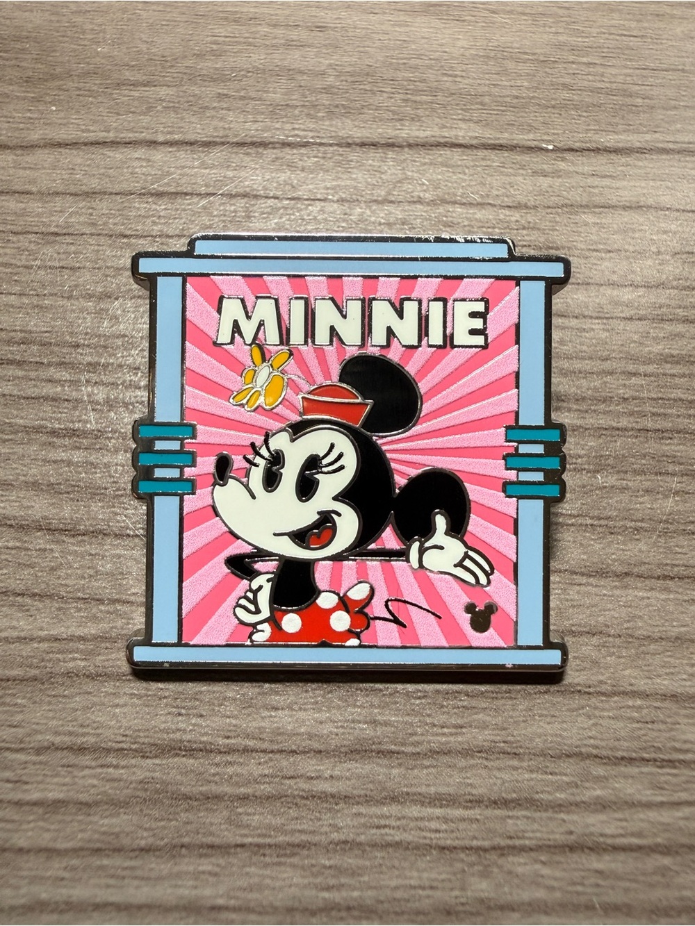Disney Pins Minnie Mouse